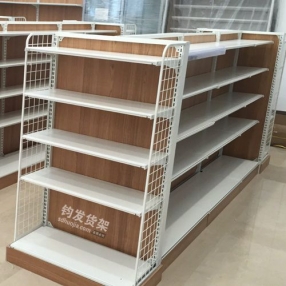 北京徽尺伴客信息科技有限公司选用青岛钧发新品钢木货架一批