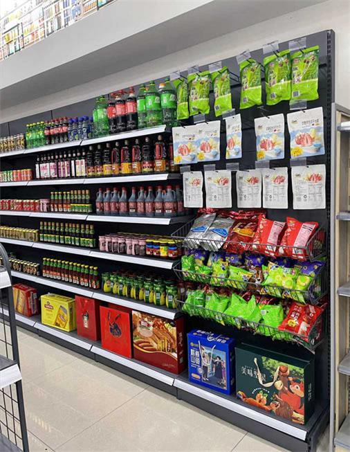 便利店货架效果展示